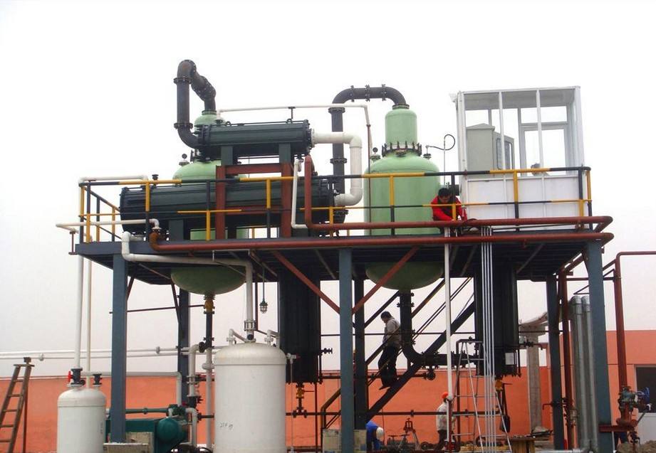 提高高鹽廢水蒸發(fā)器使用壽命分以下三個方面: 提高高鹽廢水蒸發(fā)器使用壽命分以下三個方面: